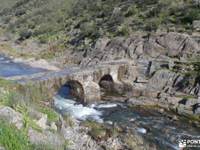 Geoparque Villuercas - Ibores - Jara; botas senderismo mujer hacer trekking rutas gps senderismo rut